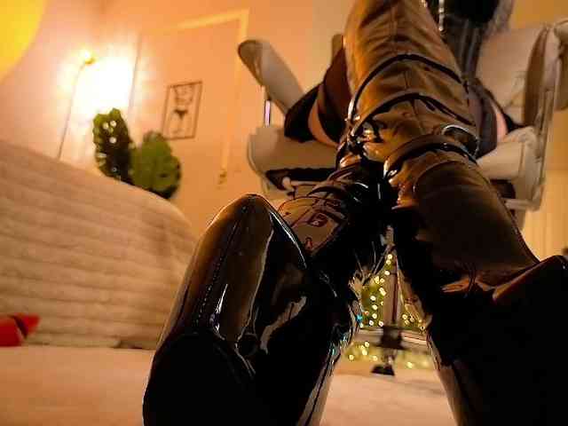 Lady_RedAlexa_ webcam