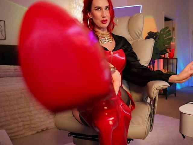 Lady_RedAlexa_ webcam