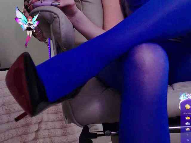 Lady_RedAlexa_ webcam