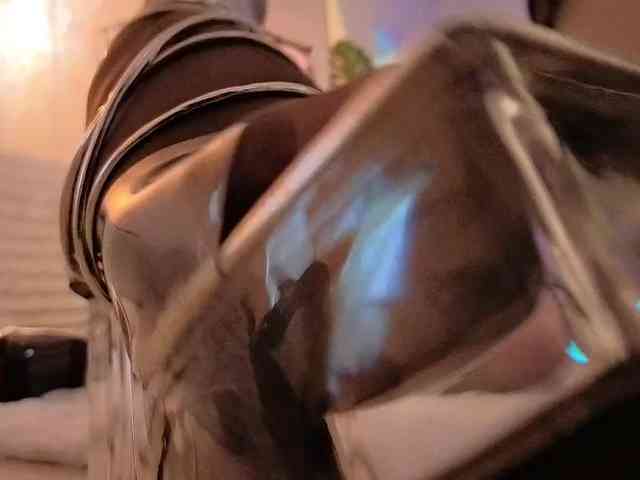 Lady_RedAlexa_ webcam