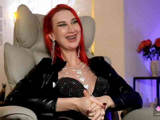 Lady_RedAlexa_ webcam