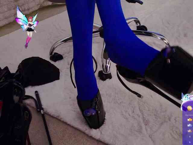 Lady_RedAlexa_ webcam