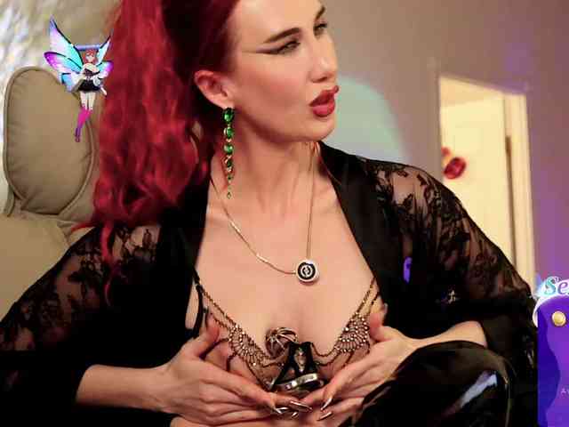 Lady_RedAlexa_ webcam