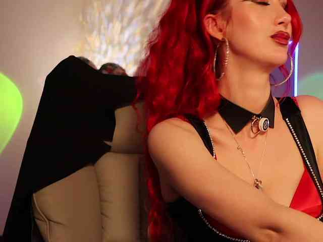 Lady_RedAlexa_ webcam