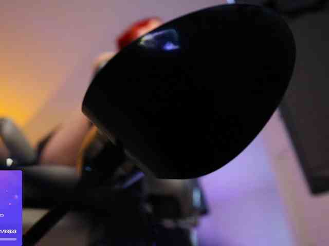 Lady_RedAlexa_ webcam