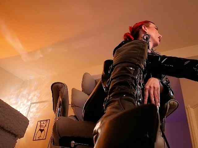 Lady_RedAlexa_ webcam