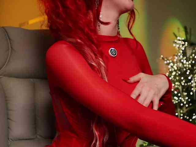 Lady_RedAlexa_ webcam