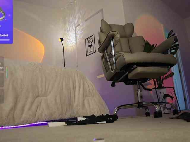 MadammmAlexa webcam
