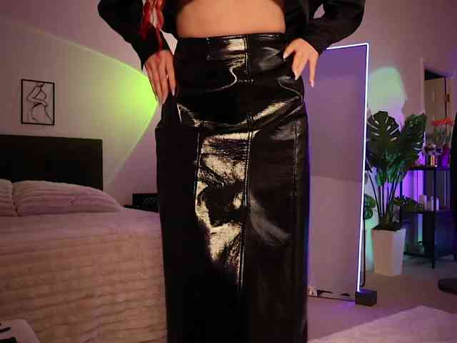 Lady_RedAlexa_ webcam