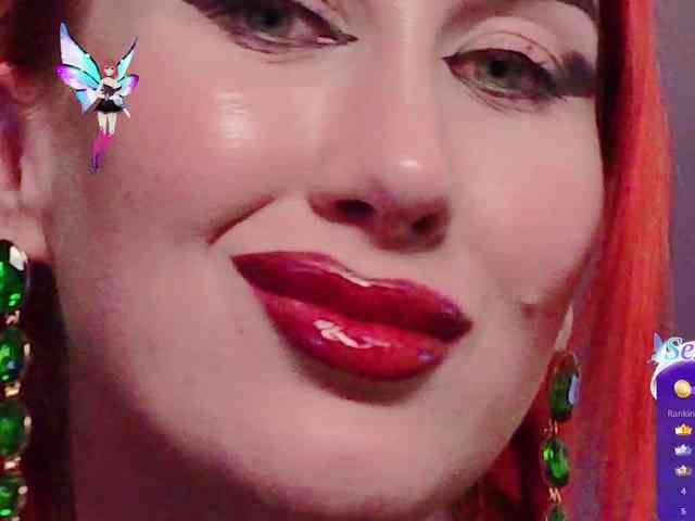 Lady_RedAlexa_ webcam