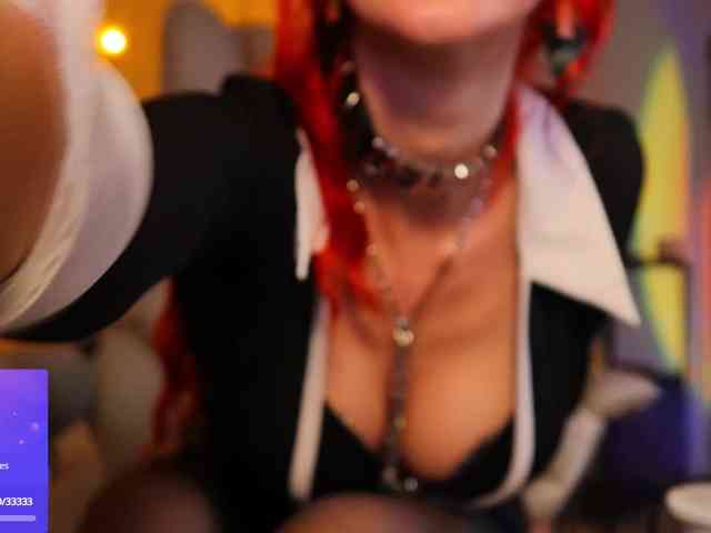 Lady_RedAlexa_ webcam