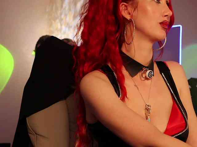 Lady_RedAlexa_ webcam