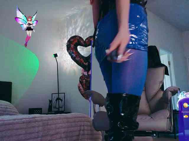 Lady_RedAlexa_ webcam