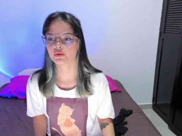 Abby-Saenz01 webcam