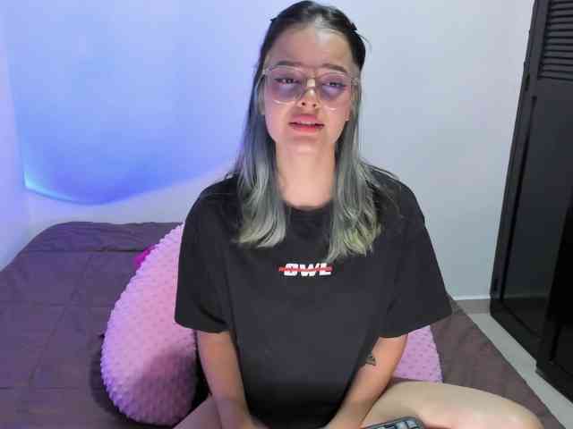 Abby-Saenz01 webcam