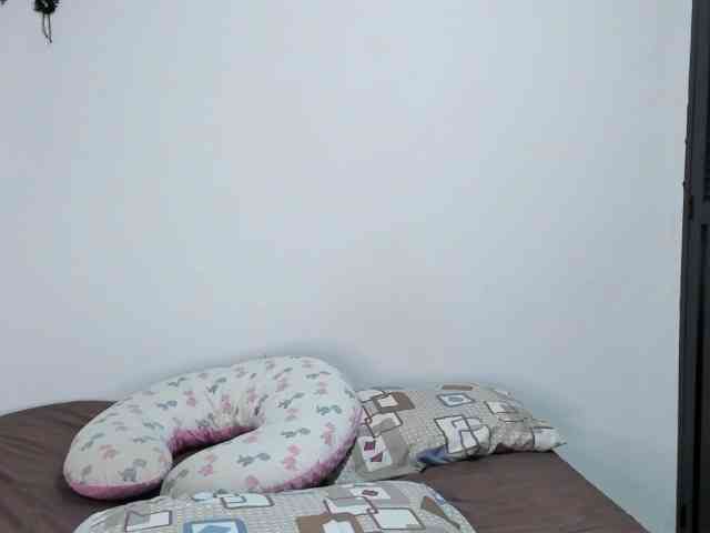 Abby-Saenz01 webcam
