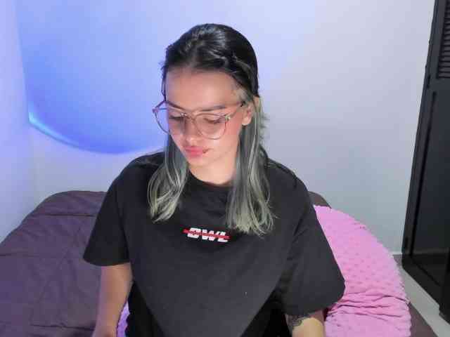 Abby-Saenz01 webcam