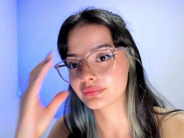 Abby-Saenz01 webcam