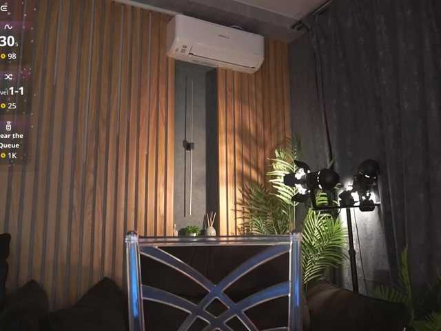 SweetyOne's BongaCams show and profile