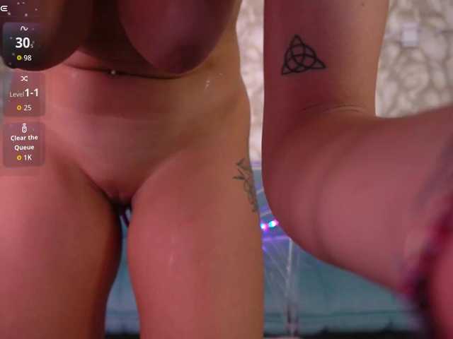 SweetyOne's BongaCams show and profile