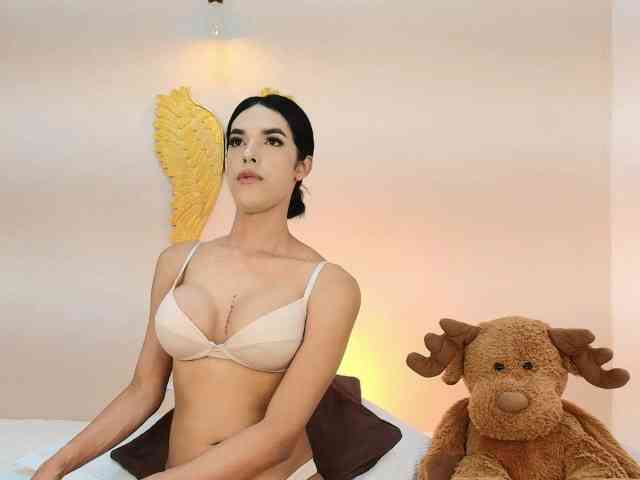 salomecollin Live Webcam on BongaCams