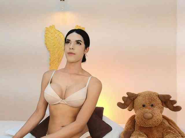 salomecollin Live Webcam on BongaCams