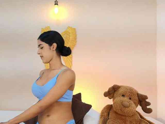 salomecollin Live Webcam on BongaCams