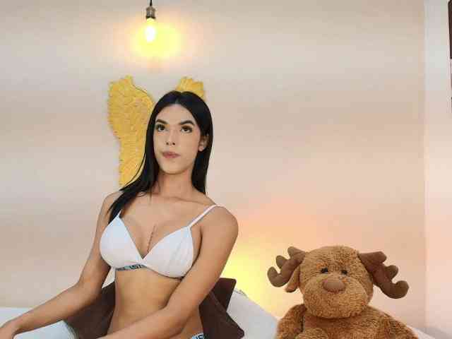 salomecollin Live Webcam on BongaCams