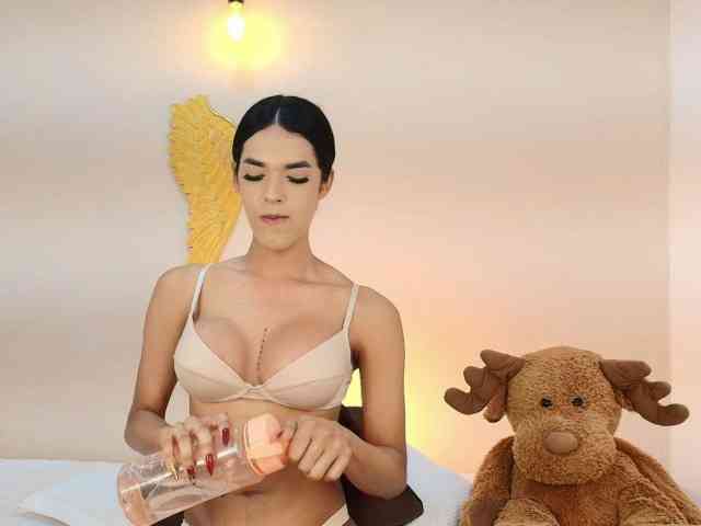 salomecollin Live Webcam on BongaCams