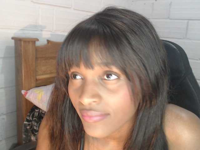 Sexyjustin202's BongaCams show and profile