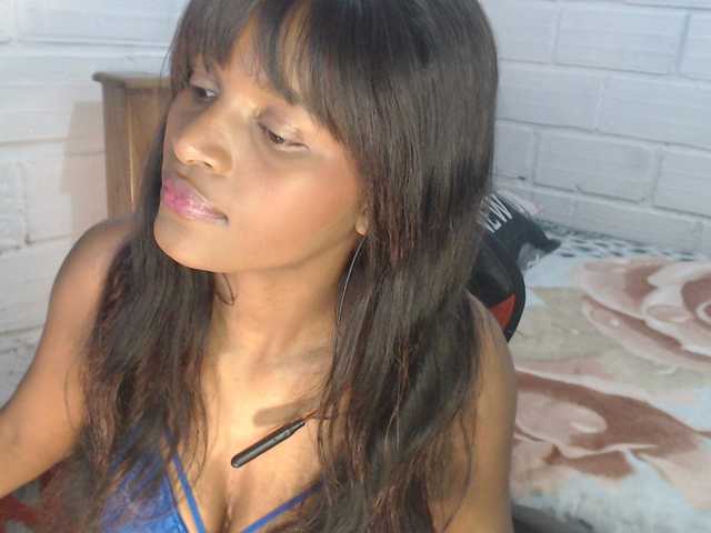 Sexyjustin202's BongaCams show and profile