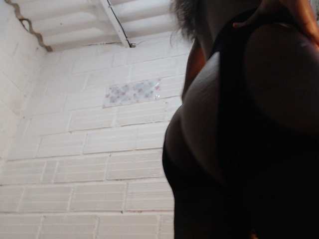 Sexyjustin202's BongaCams show and profile