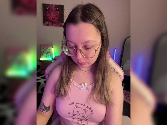 henby_streams webcam