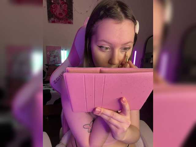 henby-streams's BongaCams show and profile