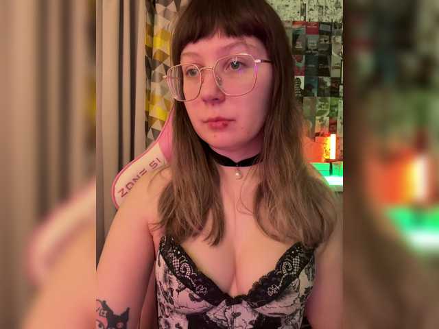 henby-streams's BongaCams show and profile