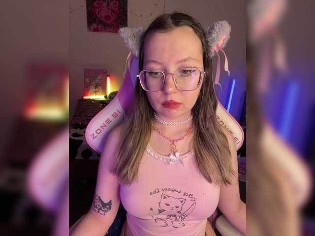 henby-streams's BongaCams show and profile