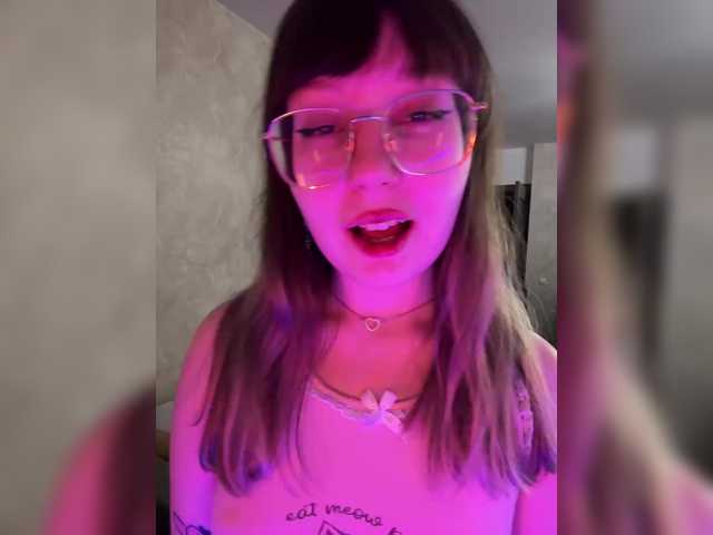 henby-streams's BongaCams show and profile