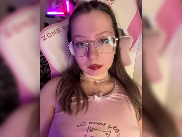 henby-streams's BongaCams show and profile