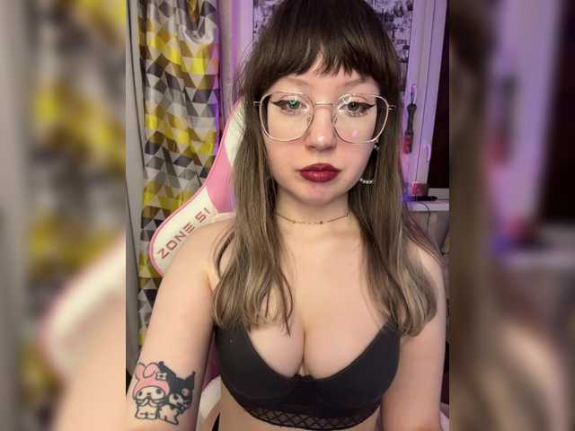 henby_streams webcam