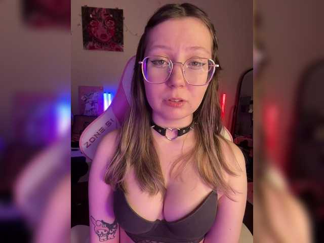 henby-streams's BongaCams show and profile