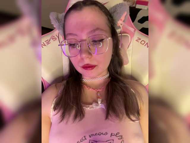 henby-streams's BongaCams show and profile