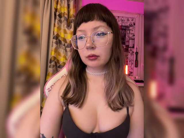 henby-streams's BongaCams show and profile