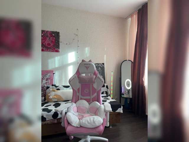 henby-streams's BongaCams show and profile