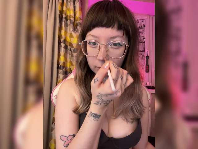 henby-streams's BongaCams show and profile