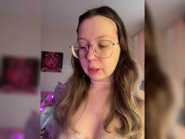 henby-streams's BongaCams show and profile