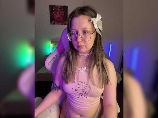 henby-streams's BongaCams show and profile