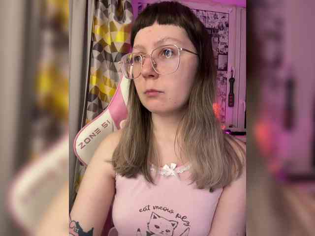 henby_streams webcam