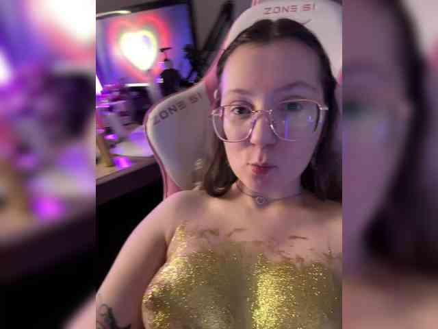 henby_streams webcam