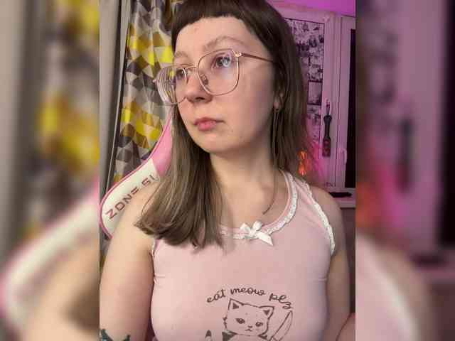 henby_streams webcam