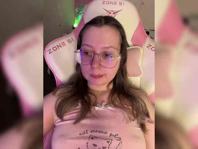 henby_streams webcam